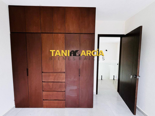 Vendo Casa Nueva En El Centro De Fortín.