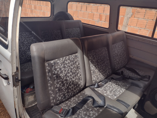 Volkswagen Kombi 1.4 Lotação Total Flex 3p