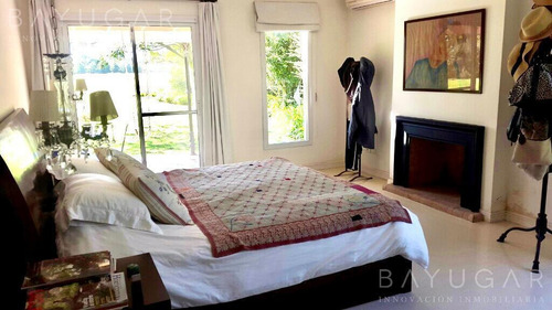 Venta - Casa Con Vista A La Cancha De Polo, Centauros Cc Bayugar Negocios Inmobiliarios
