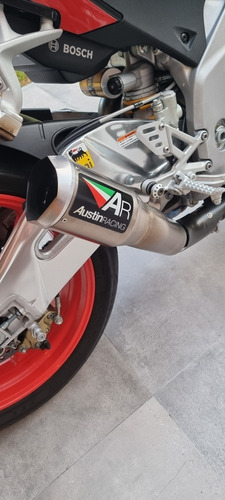 Imagen 12 de 15 de Aprilia Tuono