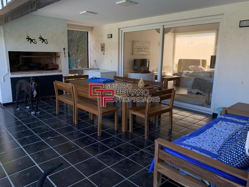 Hermosa Casa En Venta En Barrio Cerrado Santa Isabel