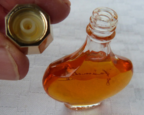 Monijor62- Coleccion Antigua Fragancia Farouche Nina Ricci (Usado)