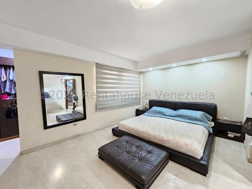 Excelente Apartamento Penthouse En Venta, Urb. San Isidro, Maracay, 25-15410 Mv