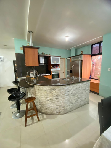 Guatire Town House Doral