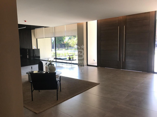 Estudio De Diseño Vanguardista En Los Leones