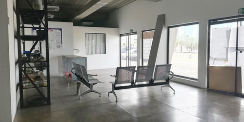 Imagen 3 de 27 de Locales En Venta Puerto Ordaz, Invierte En Un Edificio/ Centro Empresarial Kukenan, Sector Unare