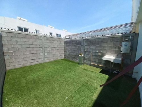 Casa En Renta Los Encinos, El Marques Queretaro. 2 Recamaras
