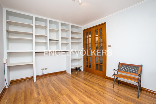 Casa En Venta San Carlos De Apoquindo/ U. Andes