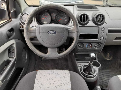 Imagem 7 de 12 de Ford Fiesta 1.0 2008