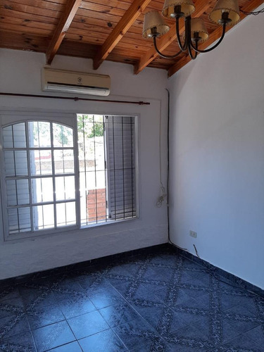 Imagen 7 de 12 de Departamento Tipo Casa Ph En Duplex 3 Ambientes Lanus Oeste