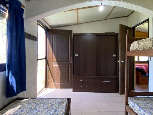 Vendo Casa En Barra De Valizas, Rocha, 3 Dormitorios, Parrillero Y Garage