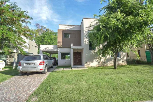 Casa En Venta En Fincas De Hudson