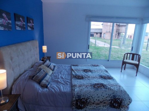 Imagen 14 de 17 de Casa En Venta - Playa Montoya