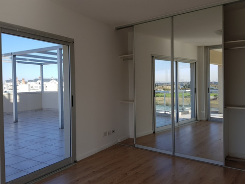 Imagen 8 de 17 de Departamento En Marinas De Portezuelo, Nordelta.