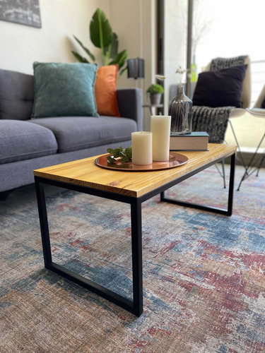 Imagen 2 de 5 de Mesa De Centro Industrial Rectangular De Fierro Y Madera