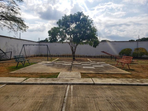 Imagen 27 de 30 de Casas En Venta Av Intercomunal Cabudare 21-11981 /m