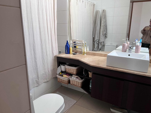 Casa En Condominio Con Excelente Vista A Santiago. 4 Dorm