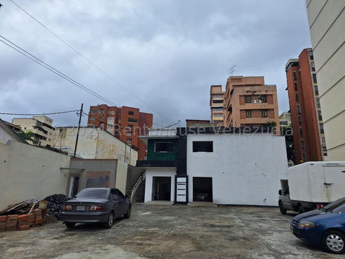 Estupendo Edificio Comercial En Venta Mls 24-27845 Sabana Grande