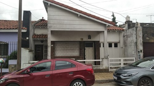 Casa En Venta En Villa Sarmiento