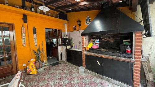 Casa En Venta En Piñeyro