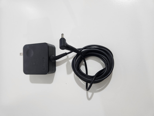Lenovo Ideapad 320-15iap - (muy Buen Estado, Con Fuente.) Negro