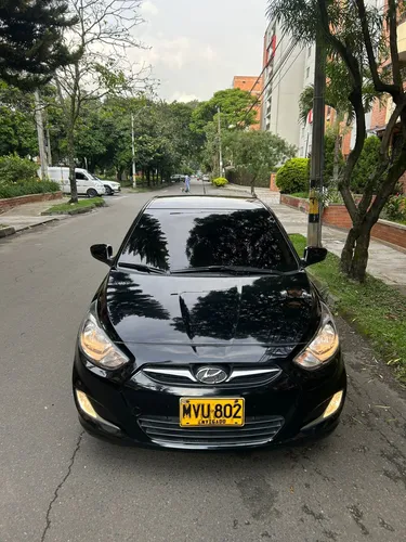 Hyundai Accent 1.6l 4 p