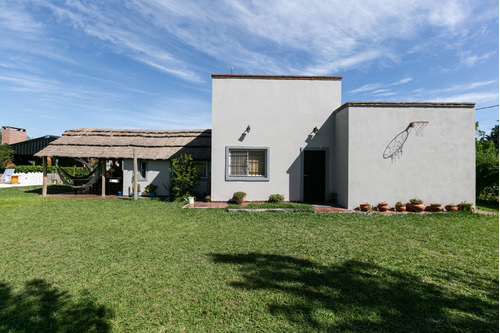 Venta/permuta Casa Quinta 4 Ambientes Con Pileta