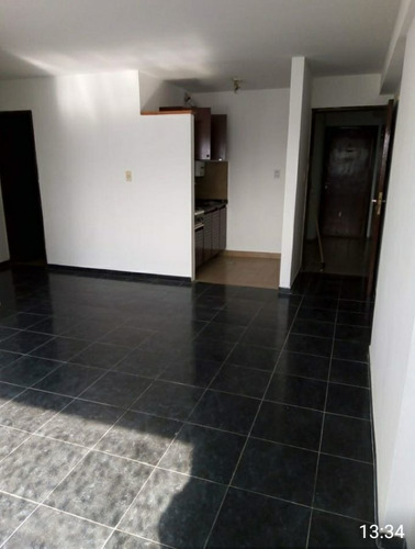 Imagen 2 de 3 de Monoambiente En Venta En El Centro. Calle Rivadavia 150