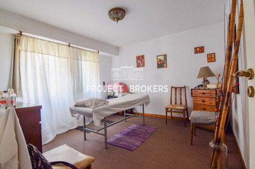 Hermosa Casa En Venta En Castelar Norte