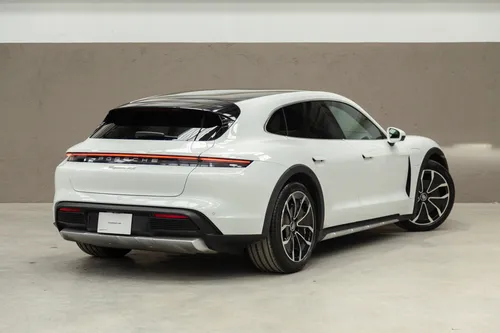 Porsche Taycan 2024
