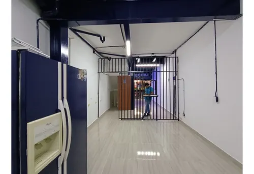 Se Arrienda Local Comercial En Laureles, Medellín