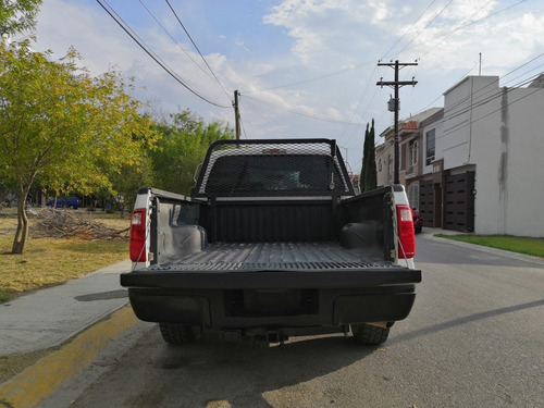Imagen 5 de 15 de Ford F-250 Super Duty Xl