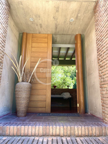 Moderna Y Exclusiva Casa En Cond Los Almendros 4 Dorm Piscin