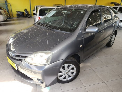 Etios Sedán 1.5 Xs Sedan 16v Flex 4p Manual