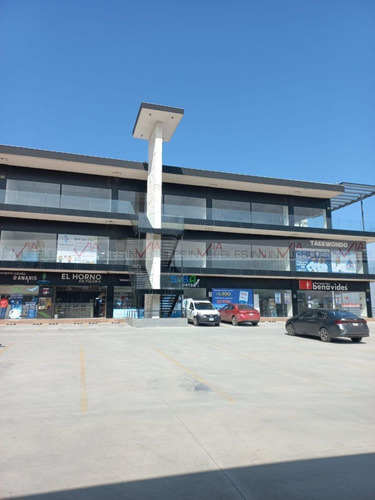 Plaza Dominios