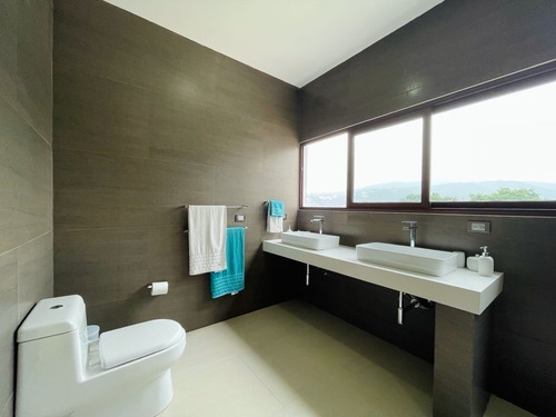 Imagen 17 de 30 de Casa Estilo Minimalista En Venta, Fincas De Sayavedra. Atiza
