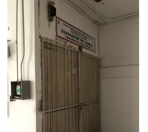 Imagen 10 de 13 de Edificio Industrial, Cerca De Transporte Público Y De Fácil Acceso. Excelente Ubicación