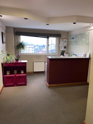 Imagen 2 de 12 de Oficinas Urbanas En Bariloche