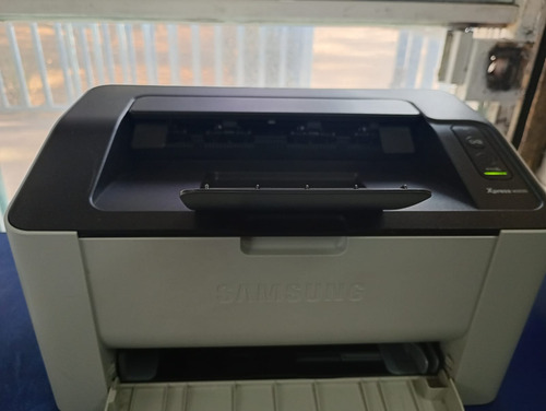 Impresora Simple Monocromática Samsung Xpress M2020 Blanco