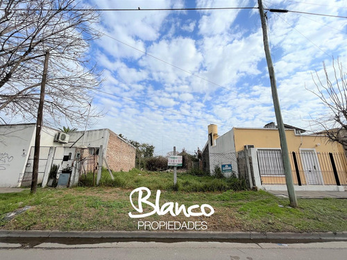 Terreno En Venta En La Calle Lauria 1100 - Pilar