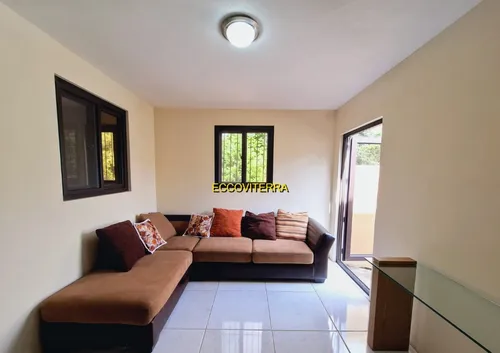 Vendo Moderno Apartamento, Dos Niveles, Dos Amplios Dormitorios, Incluye Area Para Jardin