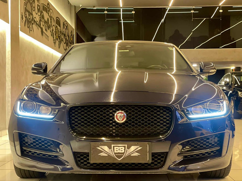 Imagem 3 de 15 de Jaguar Xe 2.0 Ingenium P250 2018 R Sport 60.000km Com Teto
