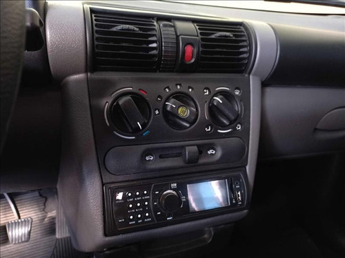 Imagem 6 de 14 de Chevrolet Classic 1.0 Ls Flex Manual 2013