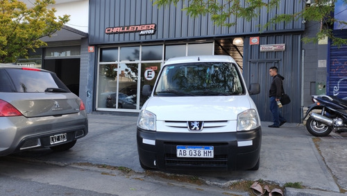 Imagen 9 de 10 de Peugeot Partner 1.4 Furgon Confort Gnc