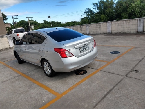 Nissan Versa 2013 1.6 16v Sl Flex 4p