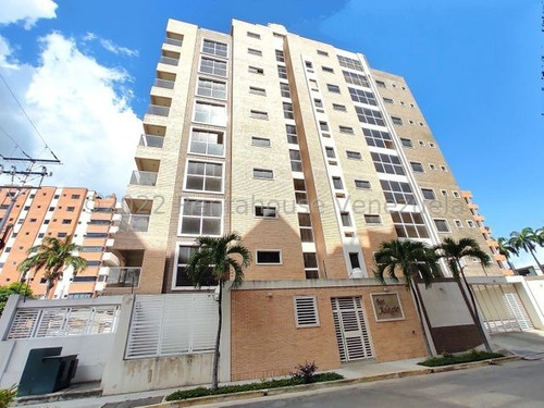 Amplio Apartamento Obra Gris En Venta Con Financiamiento  Urb La Soledad Maracay 23-209 Gjg 