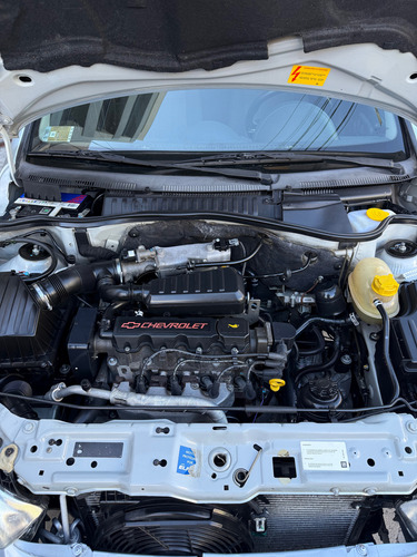 Chevrolet Corsa 1.8 Gl Aa Dh 4P