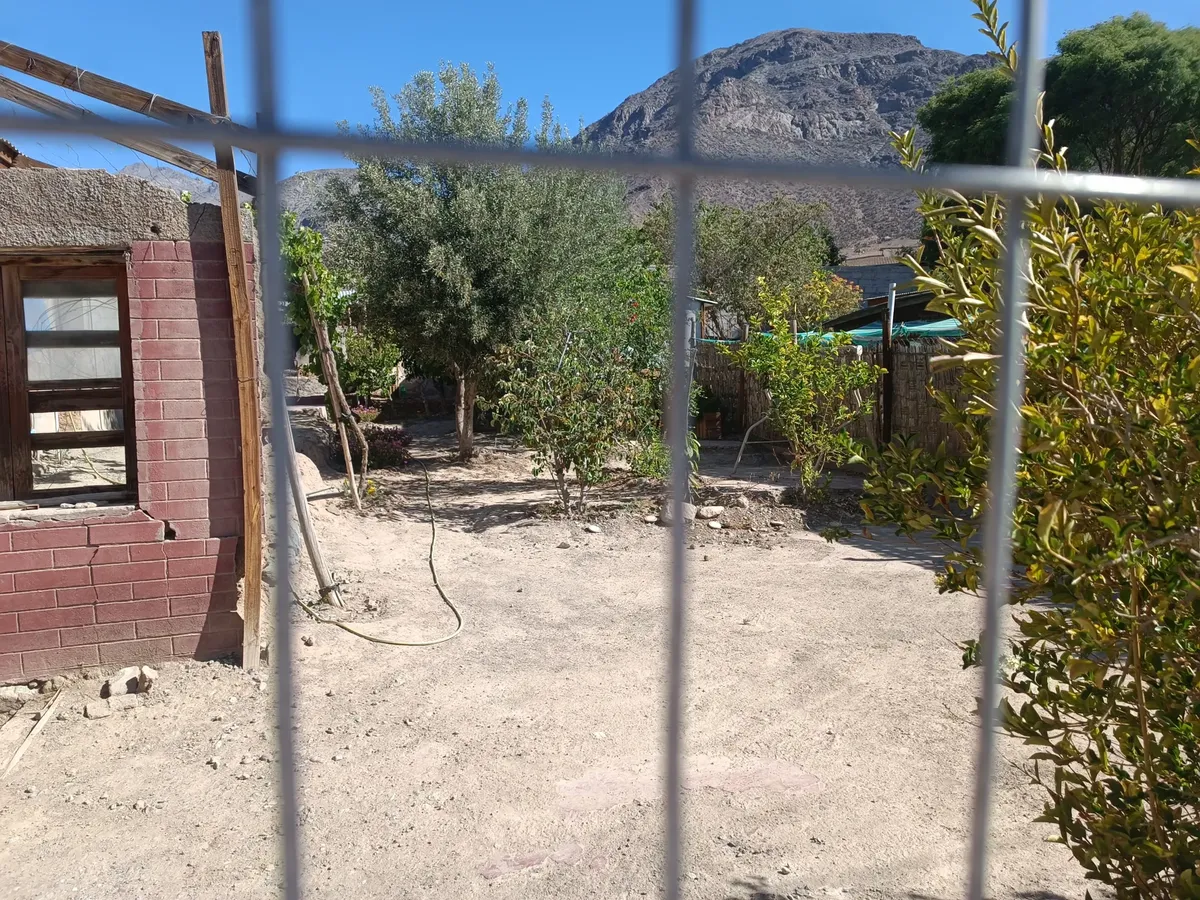 Imagen 4 de 6 de Terreno, Con Casa, Sin Bajada De Quebradas