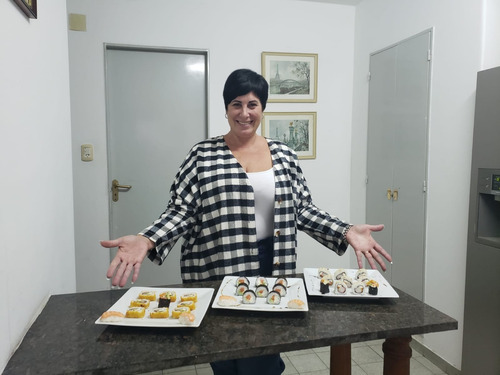 Imagen 3 de 10 de Curso De Sushi Sm - Presencial