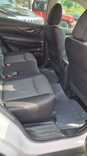 Imagen 14 de 14 de Nissan X-trail 2018 2.5 Sense 2 Row Cvt